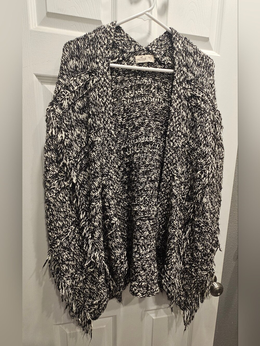 Hollister Sweater Open Front Draped Fringe Chunky Vest Cardigan Black White M/L